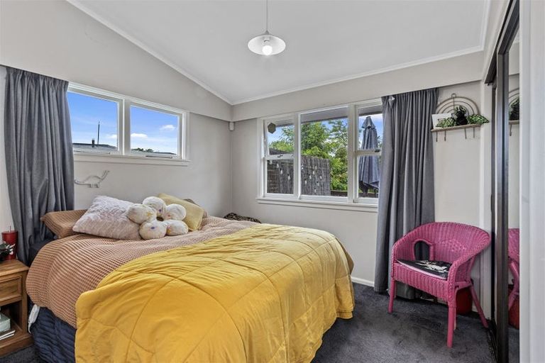 Photo of property in 69 Veitches Road, Casebrook, Christchurch, 8051