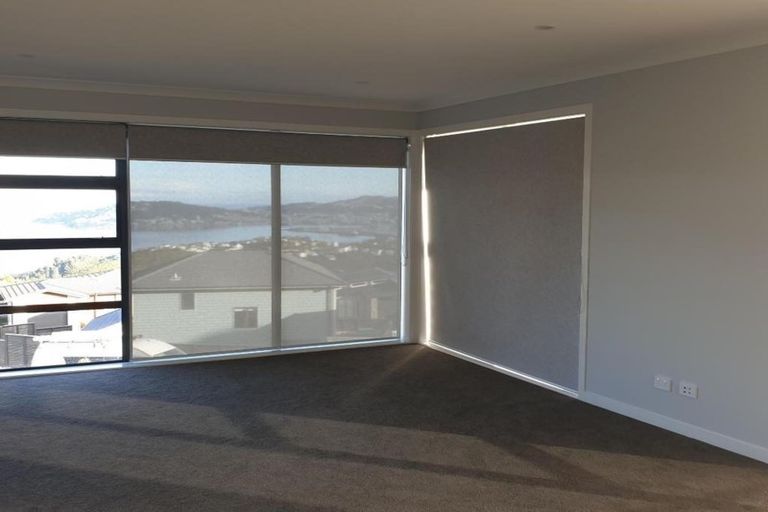 Photo of property in 9a Grumman Lane, Newlands, Wellington, 6037