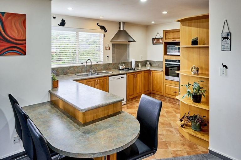 Photo of property in 3 Musket Lane, Whitby, Porirua, 5024