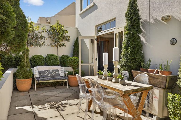 Photo of property in 41 Carlton Mill Road, Merivale, Christchurch, 8014