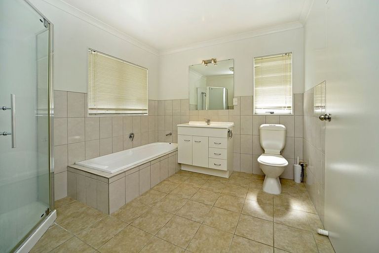 Photo of property in 59c Kayes Road, Pukekohe, 2120