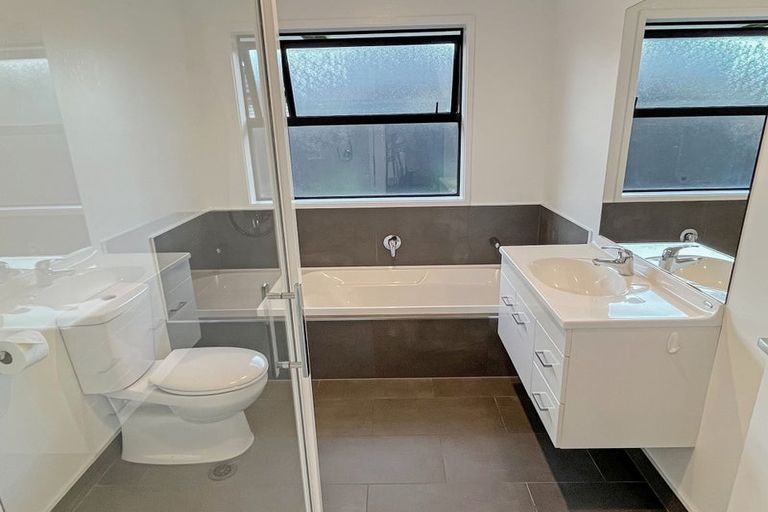 Photo of property in 9 Ragley Way, Rolleston, 7615