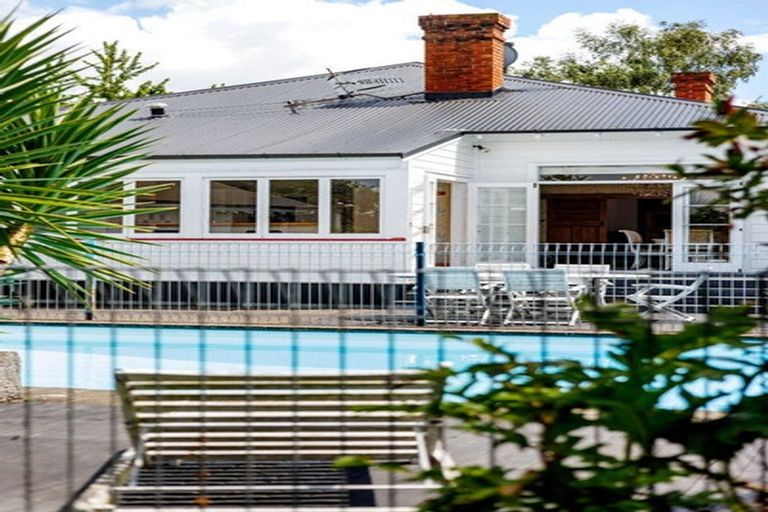 Photo of property in 41 Queen Street, Cambridge, 3434