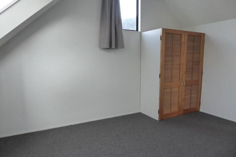 Photo of property in 80u2 Hobson Street, Thorndon, Wellington, 6011