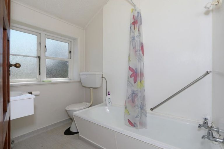 Photo of property in 45 Stewart Street, Marton, 4710