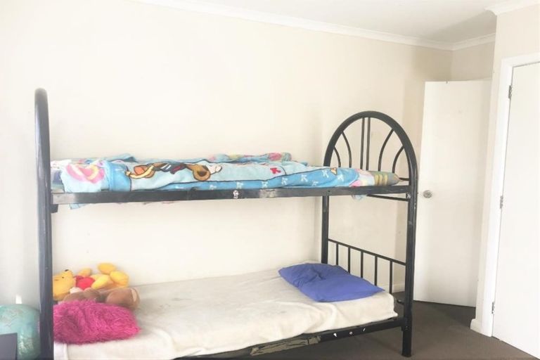 Photo of property in 2 James Road, Manurewa, Auckland, 2102