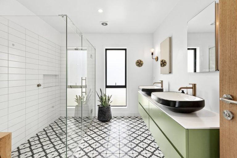 Photo of property in 60 Neplusultra Street, Cromwell, 9310