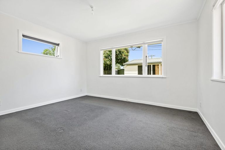 Photo of property in 727 Te Atatu Road, Te Atatu Peninsula, Auckland, 0610