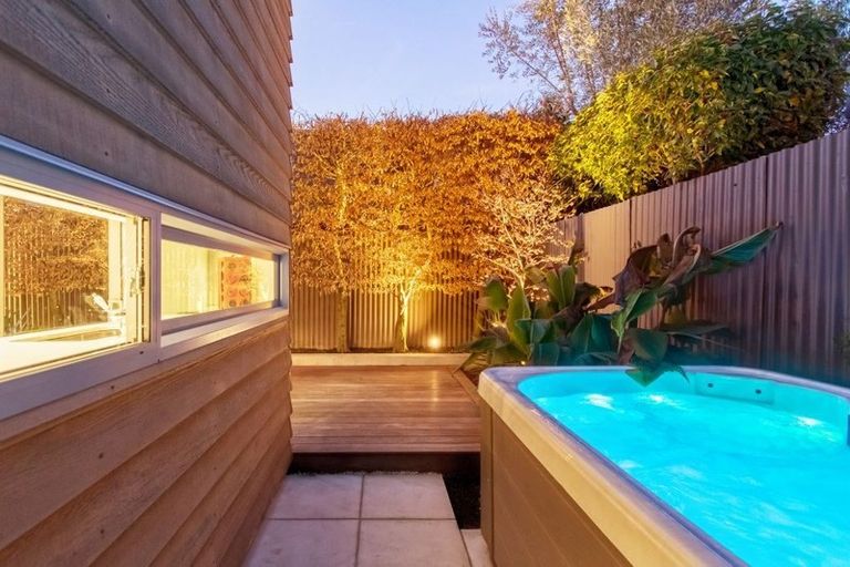 Photo of property in 61 Derby Street, St Albans, Christchurch, 8014