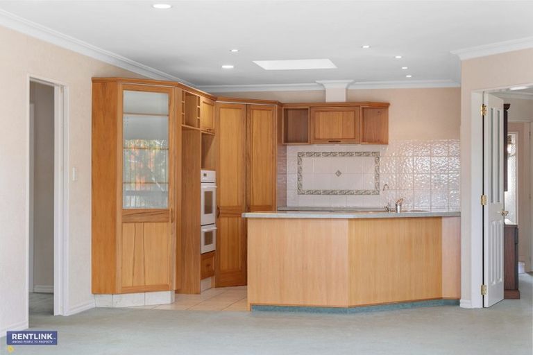 Photo of property in 111 Gravatt Road, Papamoa Beach, Papamoa, 3118