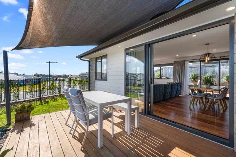 Photo of property in 15 Hass Drive, Ohauiti, Tauranga, 3112