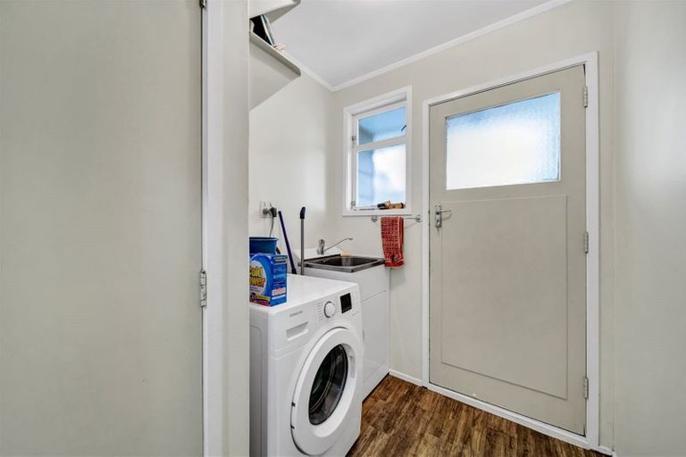 Photo of property in 58 Murray Avenue, Hawera, 4610