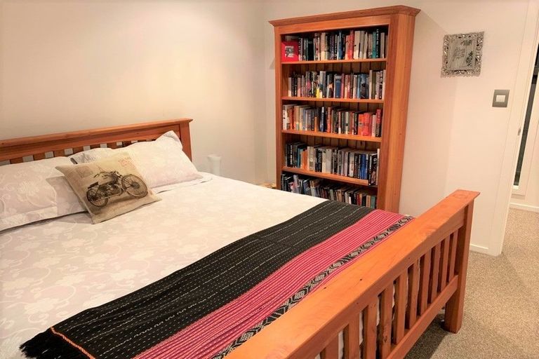 Photo of property in 52 The Masthead, Whitby, Porirua, 5024