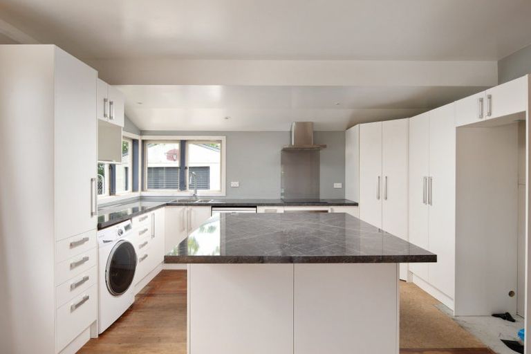 Photo of property in 17 Beaver Road, Blenheim, 7201