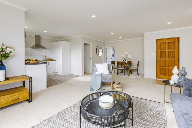 Photo of property in 17 Marblewood Grove, Pukekohe, 2120