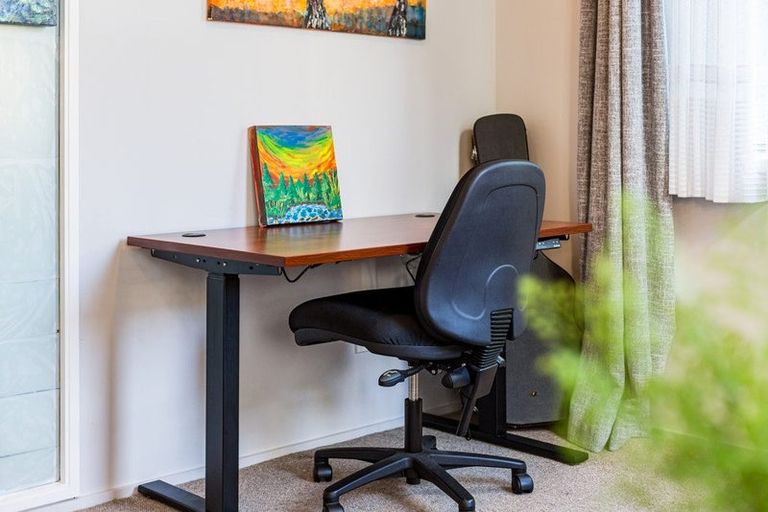 Photo of property in 2/27 Drummond Street, Mount Cook, Wellington, 6021