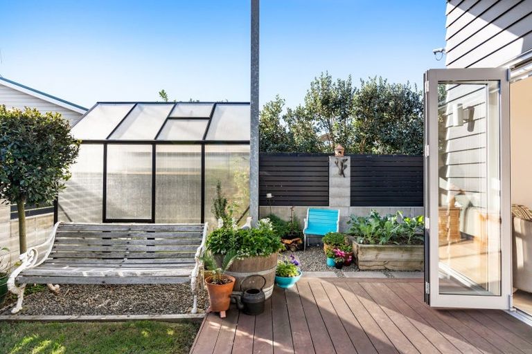 Photo of property in 59b Simpson Road, Papamoa Beach, Papamoa, 3118