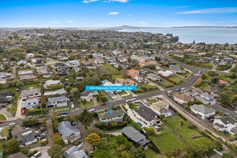 Photo of property in 24a Alexander Street, Cockle Bay, Auckland, 2014