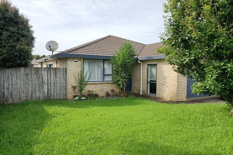 Photo of property in 32 Kayes Road, Pukekohe, 2120