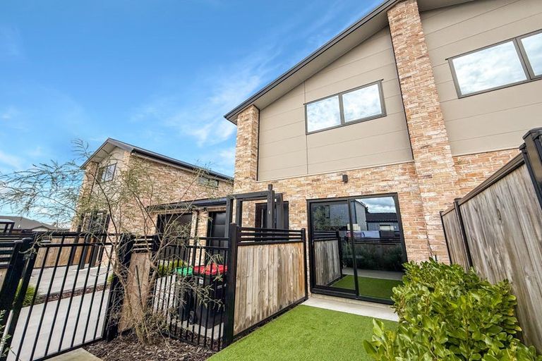 Photo of property in 4 Mohua Lane, Upper Riccarton, Christchurch, 8041