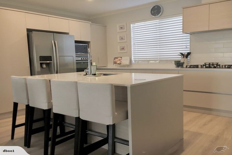 Photo of property in 29 Nganui Avenue, Takanini, 2112