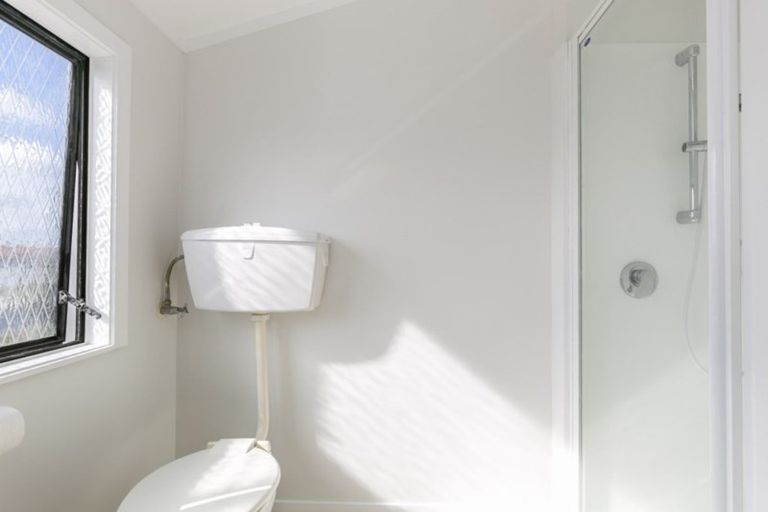 Photo of property in 200f6 Onepu Road, Lyall Bay, Wellington, 6022