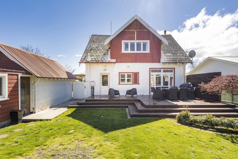Photo of property in 34 Saint Johns Avenue, Palmerston North, 4414