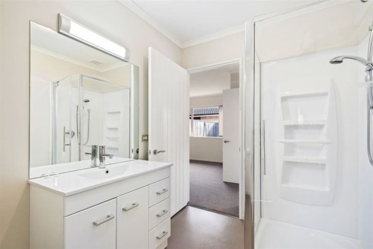 Photo of property in 3 Reeves Road, Rangiora, 7400