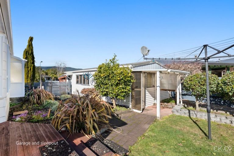 Photo of property in 22 Denver Grove, Totara Park, Upper Hutt, 5018