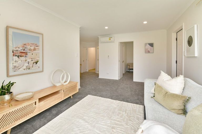 Photo of property in 30 Cabeleigh Drive, Helensville, 0800