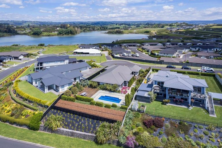 Photo of property in 9 Wairere Rise, Omokoroa, 3114