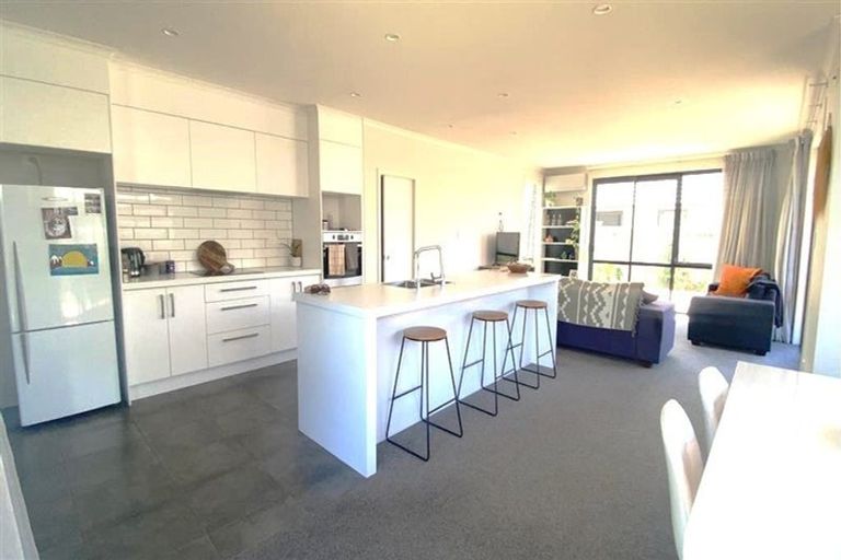 Photo of property in 2 Selliera Place, Papamoa Beach, Papamoa, 3118