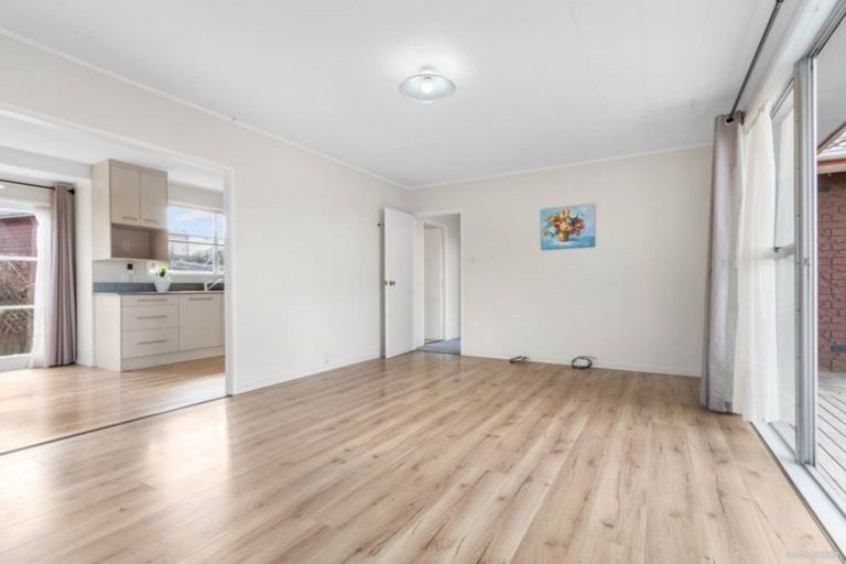 Photo of property in 36 Rotoiti Avenue, Pakuranga Heights, Auckland, 2010