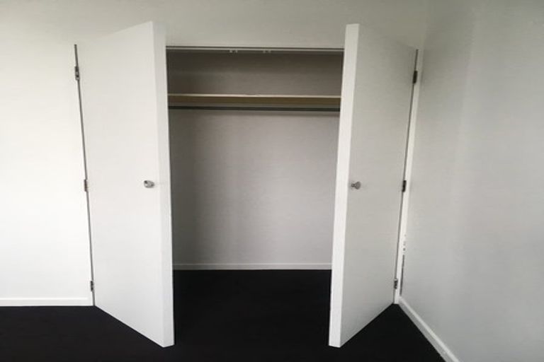 Photo of property in 127u6 Queens Drive, Lyall Bay, Wellington, 6022