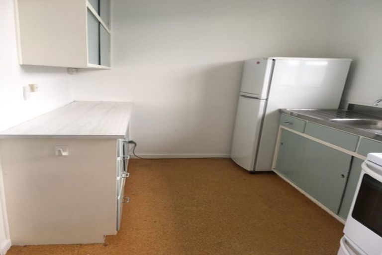 Photo of property in 127u6 Queens Drive, Lyall Bay, Wellington, 6022