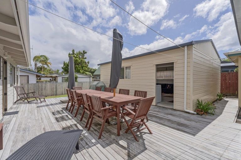 Photo of property in 9 Pauanui Beach Road, Pauanui, Hikuai, 3579