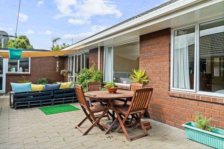 Photo of property in 2/38 Maxwell Street, Riccarton, Christchurch, 8041