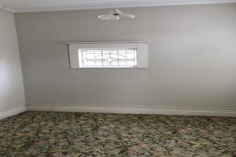 Photo of property in 215 Kitchener Road, Pukekohe, 2120