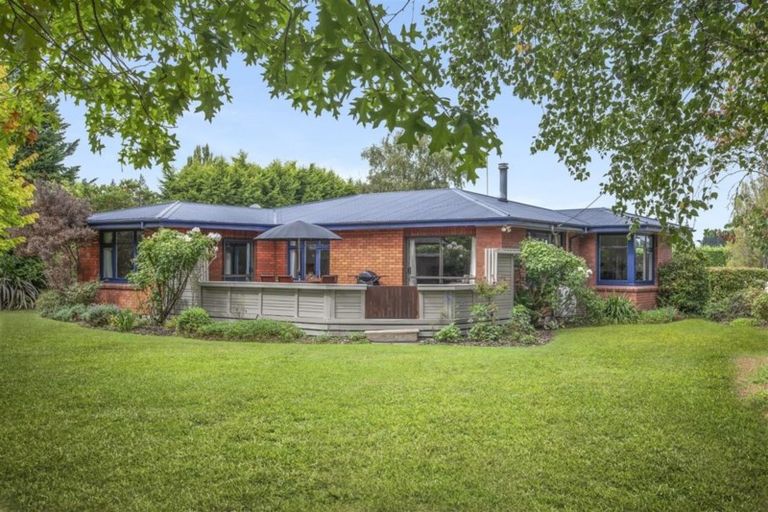 Photo of property in 73 Eders Road, Woodend, 7610