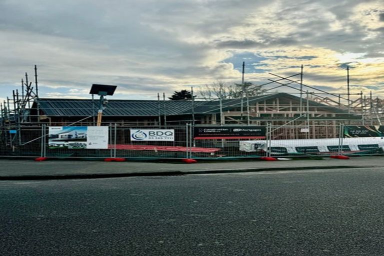 Photo of property in 3/25 Winters Road, Redwood, Christchurch, 8051