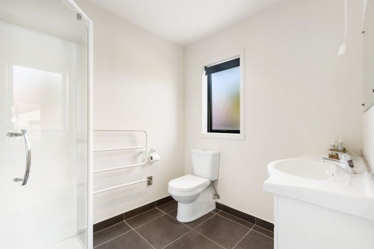 Photo of property in 27 Farrant Drive, Wanaka, 9305