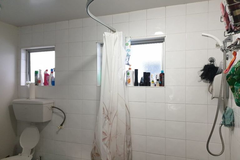 Photo of property in 126u7 Redwood Avenue, Tawa, Wellington, 5028