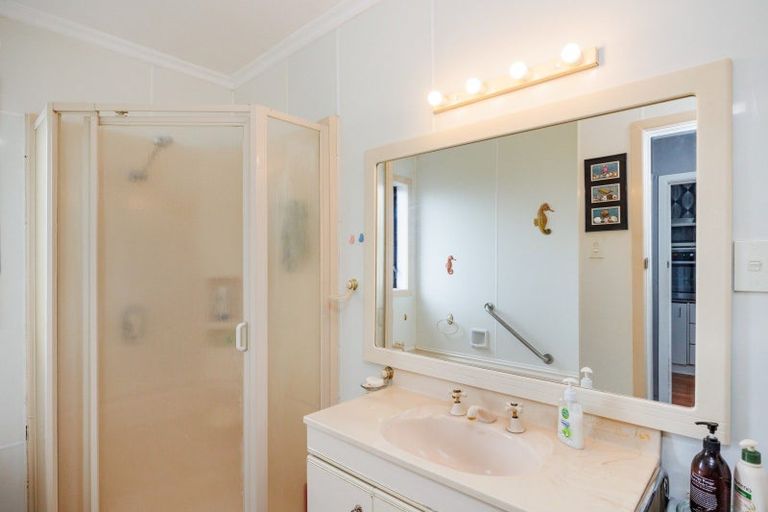 Photo of property in 52 Sherwill Street, Feilding, 4702