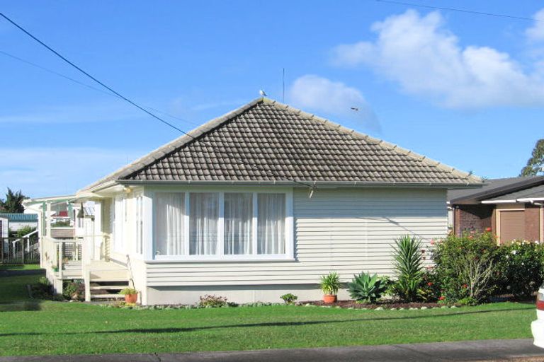 Photo of property in 49b Hatton Road, Orewa, 0931