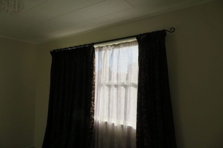 Photo of property in 4 Carbery Place, Manurewa, Auckland, 2102