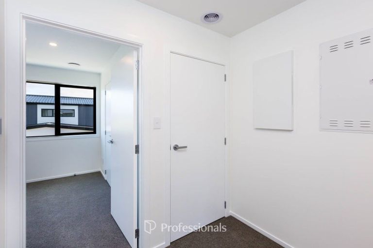 Photo of property in 57 Mawai Hakona Drive, Wallaceville, 5018
