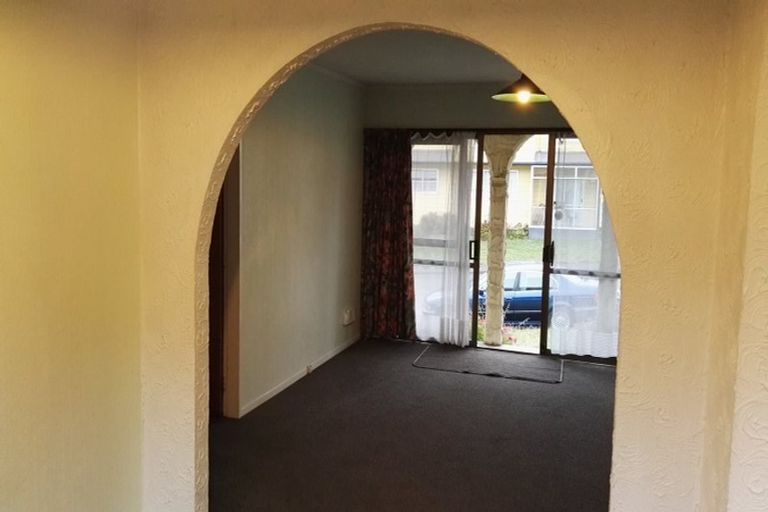 Photo of property in 48a Cortina Avenue, Johnsonville, Wellington, 6037