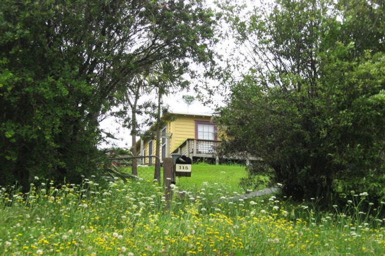 Photo of property in 27 Raewyn Street, Morningside, Whangarei, 0110