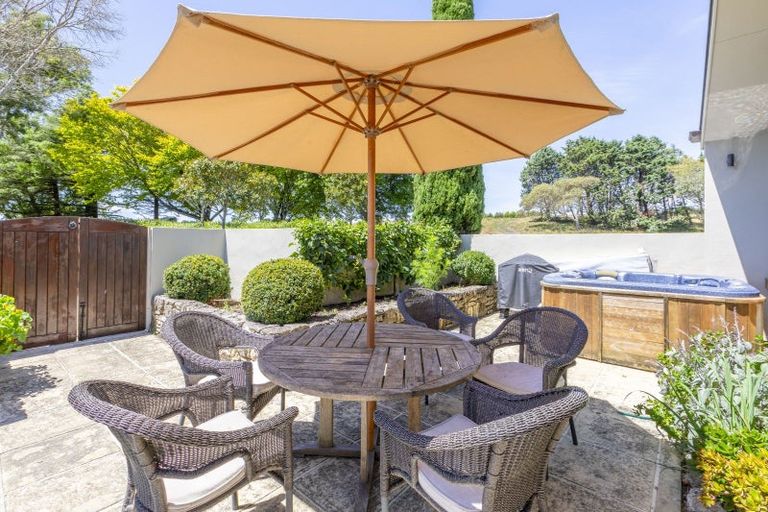 Photo of property in 15 Maharakeke Road, Waipukurau, 4281