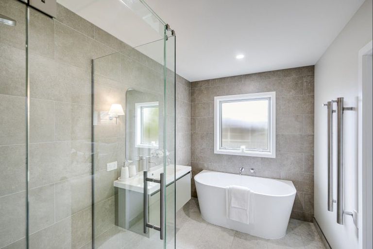 Photo of property in 6b Ypres Street, Greenmeadows, Napier, 4112